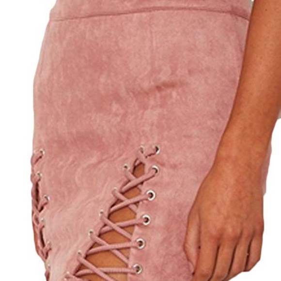 Pink suede skirt - Picture 2 of 4